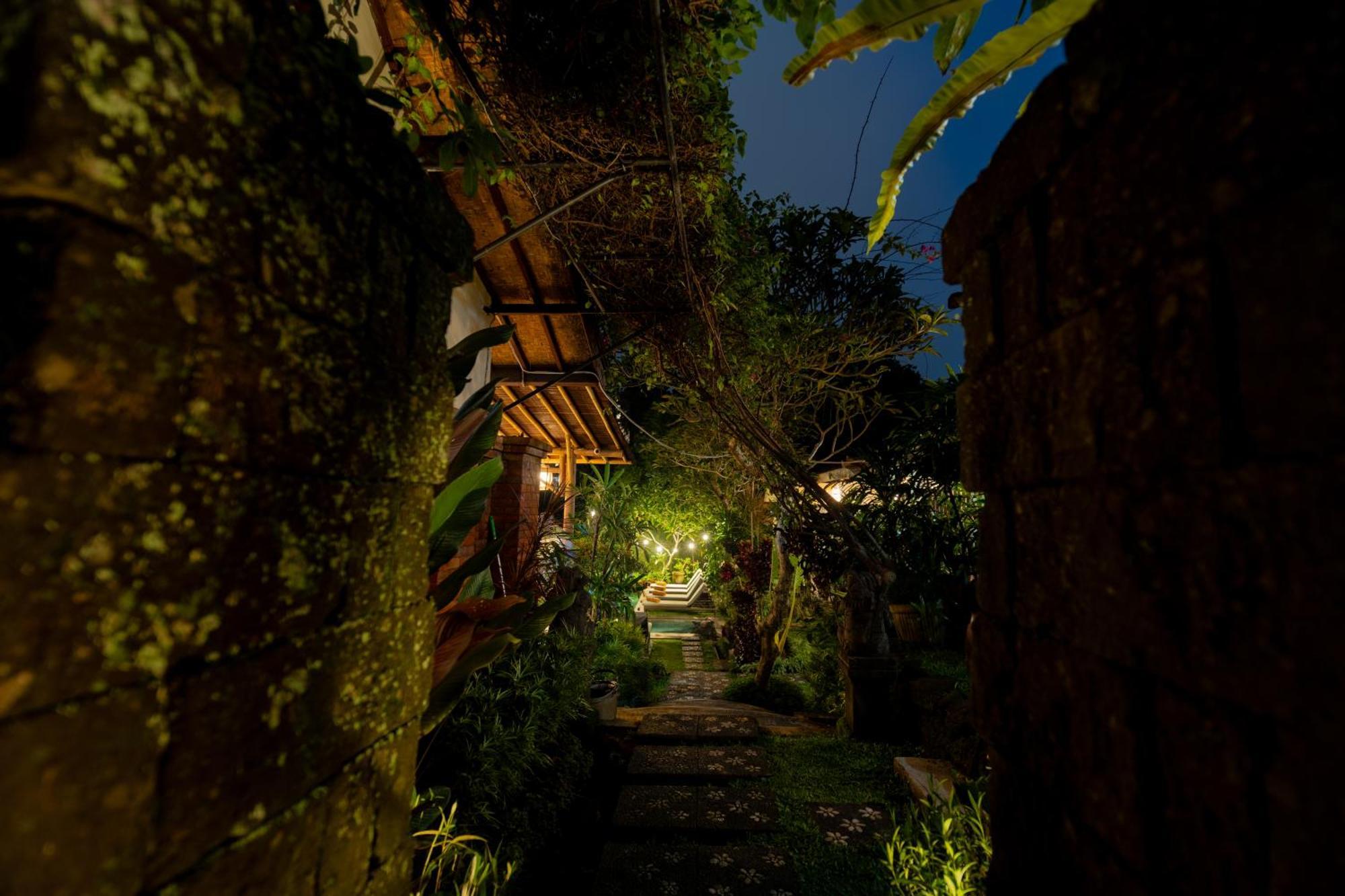 Desak Putu Putra Hidden Hotel Ubud  Bagian luar foto
